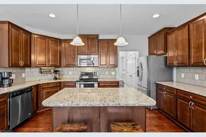 5528 Autumn Harvest Drive, Kernersville, NC 27284 - Photo 18