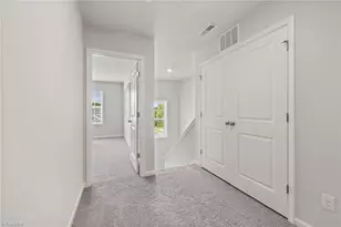 1729 University Dr, Burlington, NC 27215 - Photo 8