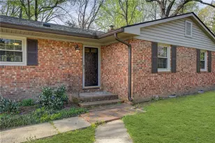 1205 Robin Hood Rd, High Point, NC 27262 - Photo 2