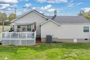 271 N Main St, Denton, NC 27239 - Photo 36