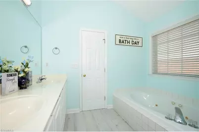 5125 Old Plantation Circle, Winston-Salem, NC 27104 - Photo 16