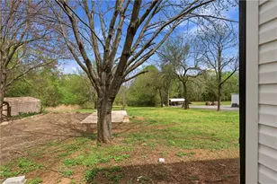 605 Mangum Rd, Reidsville, NC 27320 - Photo 26