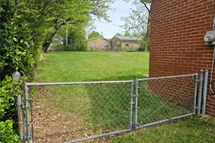 711 Abington Dr, Greensboro, NC 27401 - Photo 4