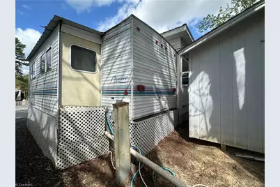 109 Pine Street, New London, NC 28127 - Photo 20