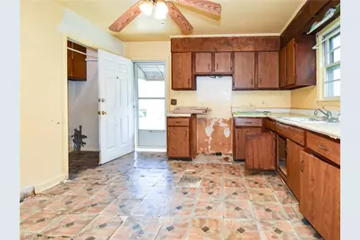 3661 Barkwood Drive, Winston-Salem, NC 27105 - Photo 8