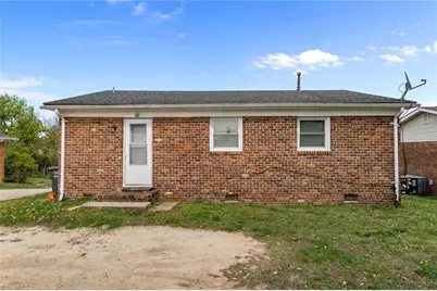 1006 Beaumont Avenue, Greensboro, NC 27401 - Photo 24