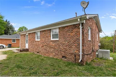 1006 Beaumont Avenue, Greensboro, NC 27401 - Photo 22