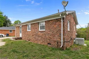 1006 Beaumont Ave, Greensboro, NC 27401 - Photo 22