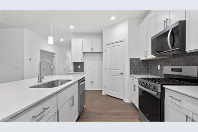 206 Mary Montrose Boulevard, Jamestown, NC 27282 - Photo 10