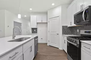 206 Mary Montrose Blvd, Jamestown, NC 27282 - Photo 10