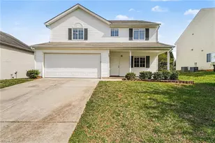 705 Topsail Dr, Browns Summit, NC 27214 - Photo 2