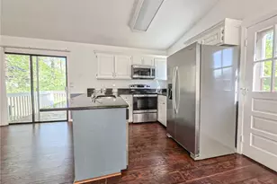 3 Woodlake Ct, Greensboro, NC 27406 - Photo 8