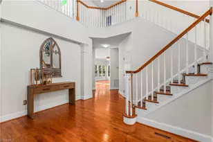 4810 Weston Pl, Jamestown, NC 27282 - Photo 4