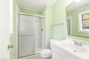 5401 Mcnairy Dr, Greensboro, NC 27455 - Photo 20