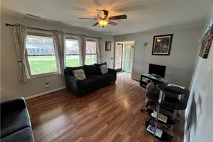 215 Freeman St, Dobson, NC 27017 - Photo 28