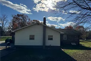 215 Freeman St, Dobson, NC 27017 - Photo 14