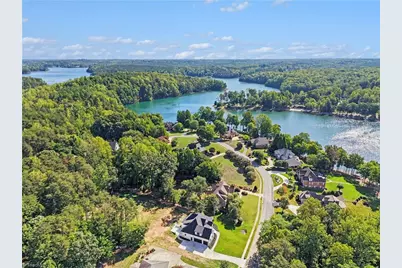 7640 Crossing Ridge Drive, Belews Creek, NC 27009 - Photo 46