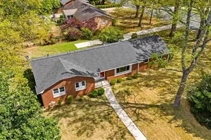 2805 Amherst Ave, Burlington, NC 27215 - Photo 2