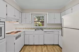 2805 Amherst Ave, Burlington, NC 27215 - Photo 10