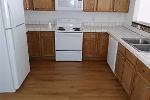 916 Avon Ave, Burlington, NC 27215 - Photo 2