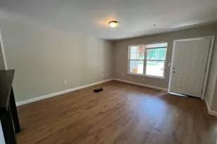 916 Avon Ave, Burlington, NC 27215 - Photo 4