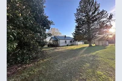 5618 Farmstead Road, Seagrove, NC 27341 - Photo 1