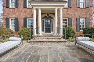 1604 Birch Ln, Greensboro, NC 27408 - Photo 2