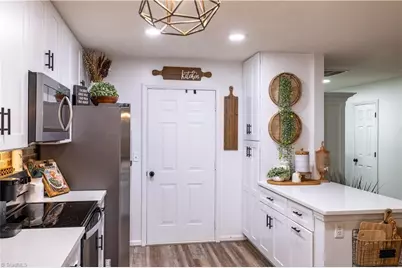 3260 Manchester Avenue, Winston-Salem, NC 27103 - Photo 18