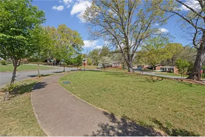 3950 Burnham Circle, Winston-Salem, NC 27105 - Photo 36