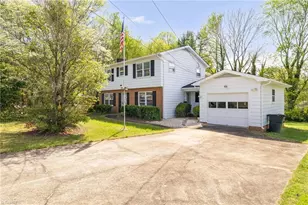 138 Grant St, Eden, NC 27288 - Photo 2