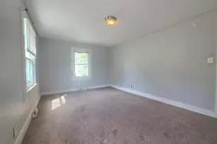 1908 Whitsett St, Burlington, NC 27215 - Photo 4