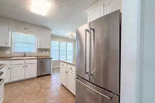 1348 Granville St, Burlington, NC 27215 - Photo 6