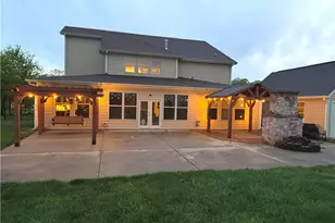 213 Candella Dr, Matthews, NC 28104 - Photo 40