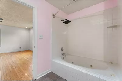 905 W Clemmonsville Road, Winston-Salem, NC 27127 - Photo 14