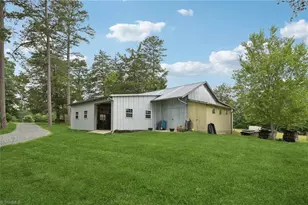 6741 Layton Rd, Liberty, NC 27298 - Photo 38