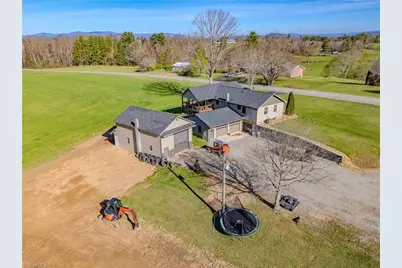 1061 Garvey Road, Piney Creek, NC 28663 - Photo 38