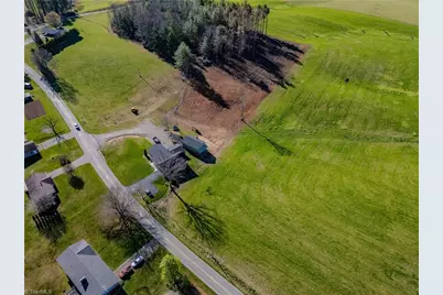 1061 Garvey Road, Piney Creek, NC 28663 - Photo 32