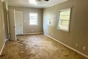 2003 Vanstory St, Greensboro, NC 27403 - Photo 8