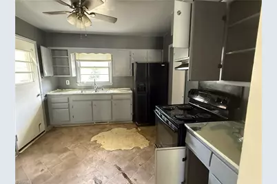 2003 Vanstory Street, Greensboro, NC 27403 - Photo 6