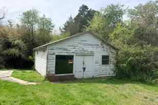 515 Kemp St, Eden, NC 27288 - Photo 14