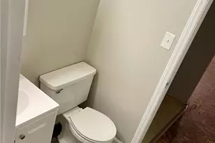 1718 Oak St, Greensboro, NC 27403 - Photo 12