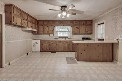 1407 Meadowbrook Road, Asheboro, NC 27203 - Photo 12