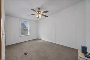 1609 Kennedy Rd, Thomasville, NC 27360 - Photo 22