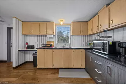 1609 Kennedy Road, Thomasville, NC 27360 - Photo 10