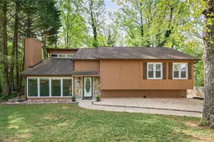 5728 Remington Dr, Winston-Salem, NC 27104 - Photo 1