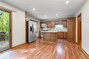 5728 Remington Dr, Winston-Salem, NC 27104 - Photo 10