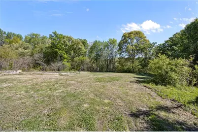 1011 Gaines Avenue, High Point, NC 27263 - Photo 2