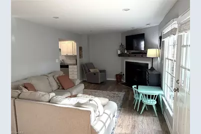 2624 Saint Johns Place, Winston-Salem, NC 27106 - Photo 4