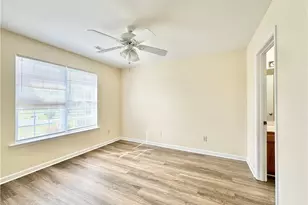 21 Franklinwood Dr, Greensboro, NC 27401 - Photo 10