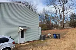 5307 Oak Ridge Pl, Winston-Salem, NC 27105 - Photo 2